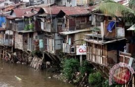 Ingin Bantaran Sungai Steril, Pemkot Jakarta Barat Gelar Bimtek Penyelesaian Masalah Tanah